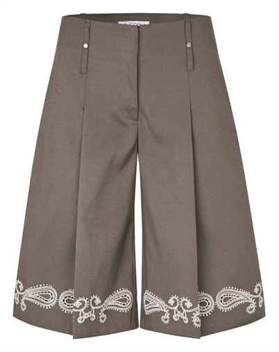 Stine Goya - Pleated Eyelet Bermuda Shorts - Cherries On A Paisley